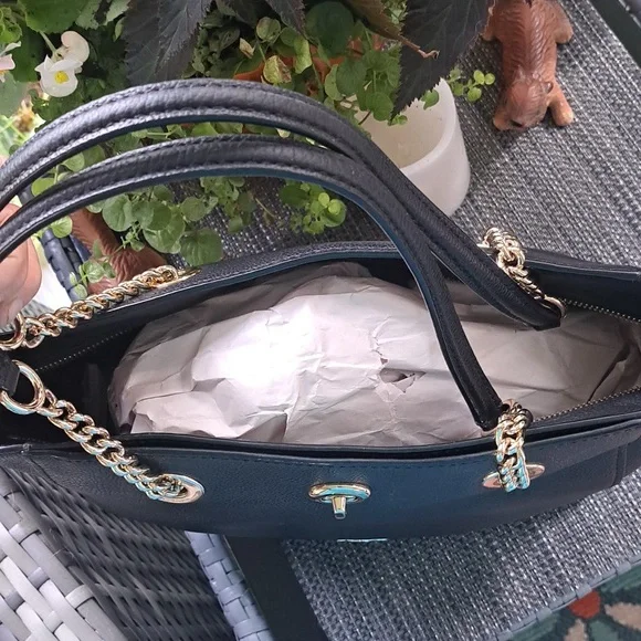 Coach Turnlock Chain 27 Black Leather Shoulder Bag 57107 Excellent